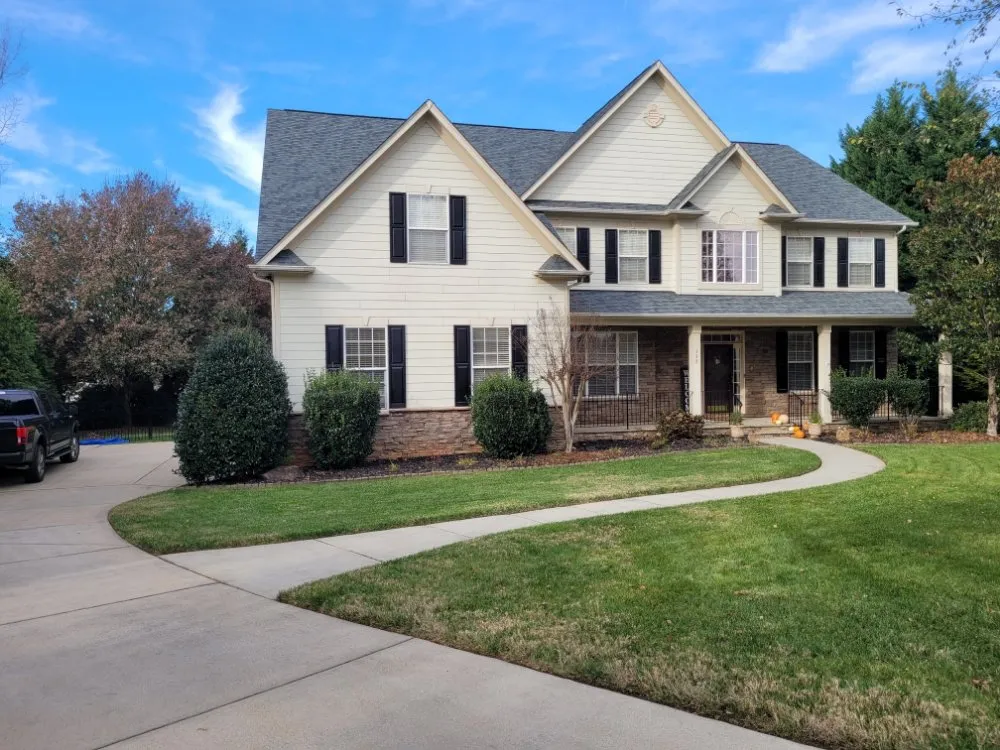 Top-rated yard maintenance experts serving Mooresville, NC - JB Mowing & Landscaping