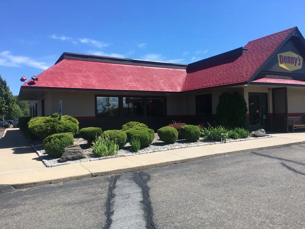 Professional yard cleanup service experts serving New Fairfield, CT - JB Property Maintenance