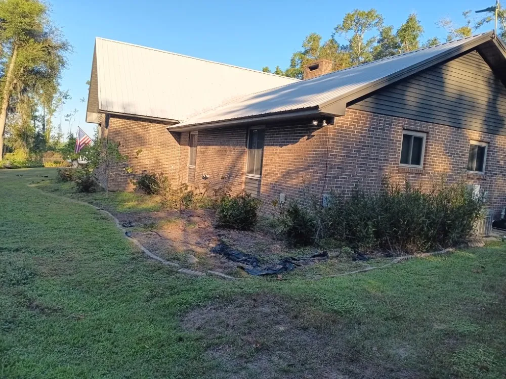 Reliable yard cleanup service for beautiful yards across Live Oak, FL - J&B Quality Outdoor Solutions