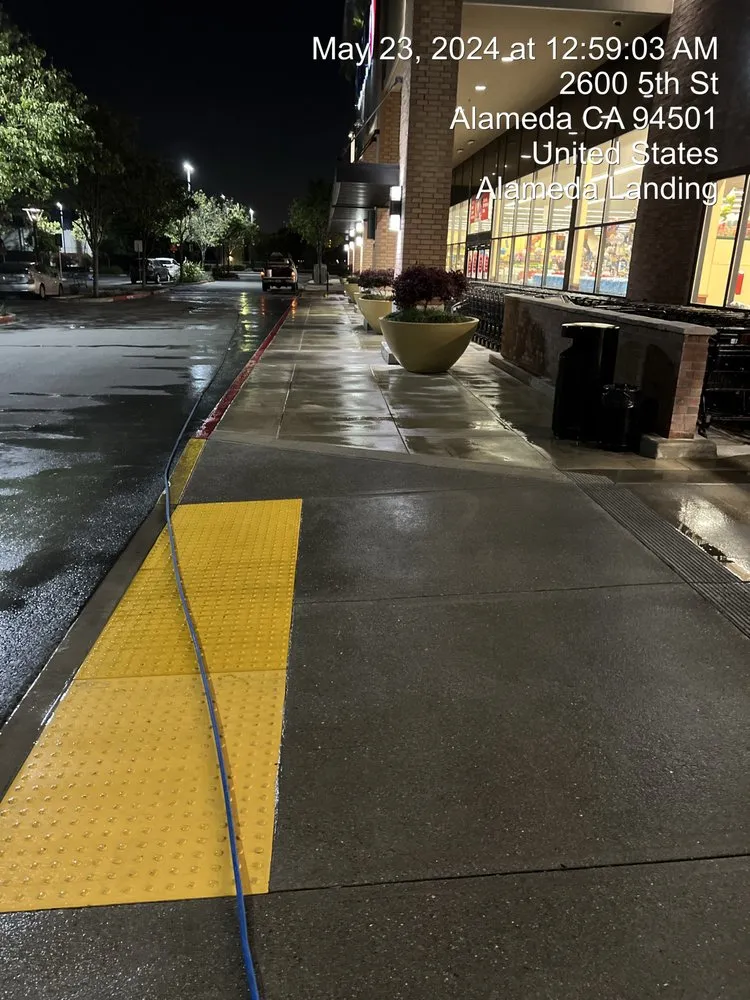 Professional yard maintenance in Hayward, CA - JB Services