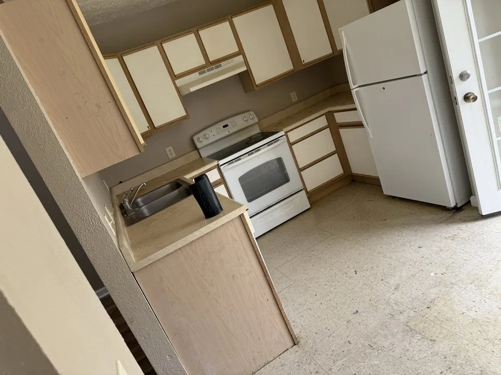 Local yard cleanup service in Noblesville, IN - J&B Services