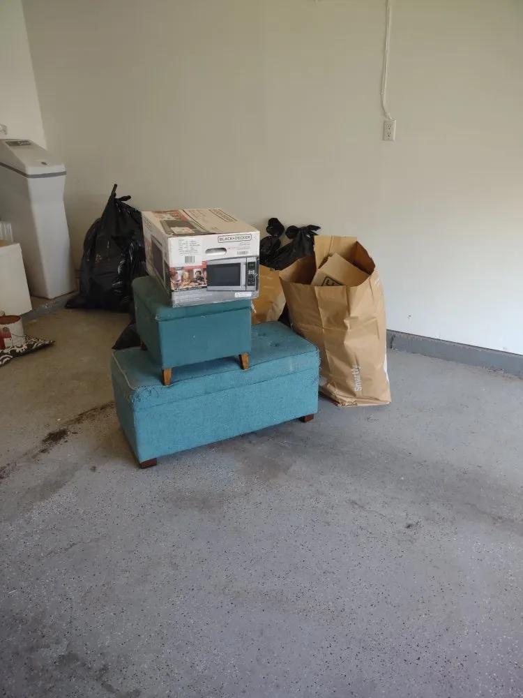 Custom yard cleanup service for beautiful yards in Roswell, NM by J&B Service's