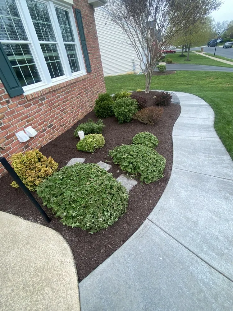 Professional lawn mowing service near you in Walkersville, MD by J&B Services