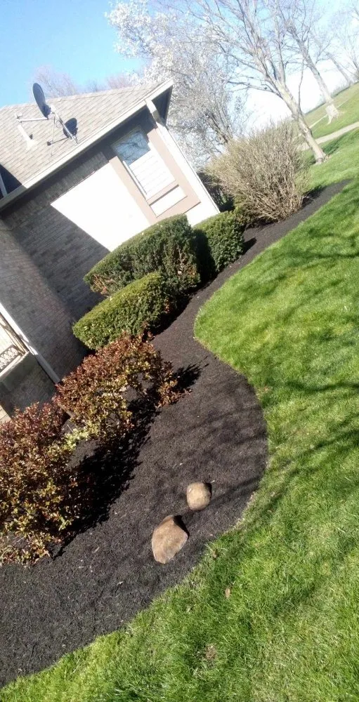 Expert garden landscaping near you across New Lebanon, OH - JB Universal