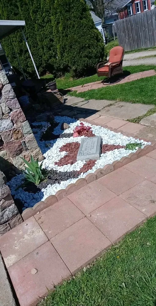 Trusted garden landscaping in New Lebanon, OH by JB Universal