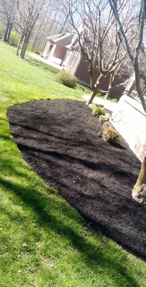 Custom outdoor landscaping experts serving New Lebanon, OH - JB Universal