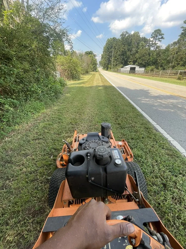 Reliable garden landscaping in Gainesville, GA by JB Yard & Junk Solutions