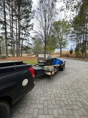 JB Yard & Junk Solutions Logo