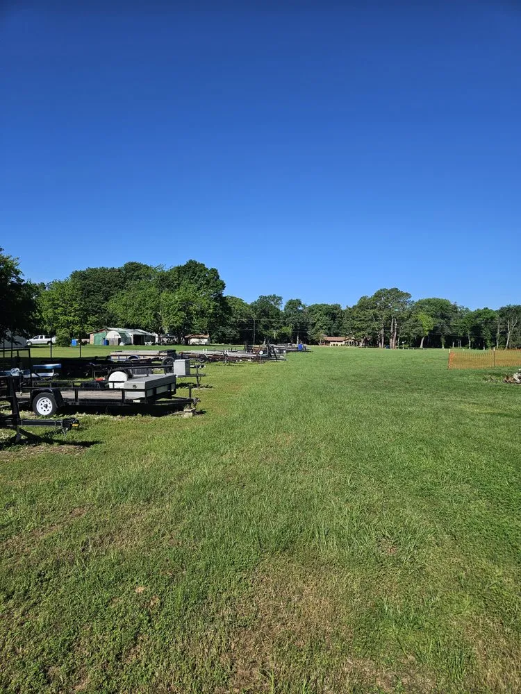 Affordable yard cleanup service for homes in Kemp, TX by JBC MOWING LLC