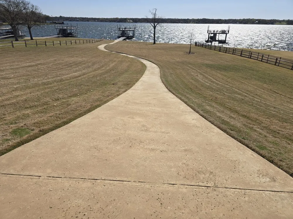 Trusted landscape design with custom design across Kemp, TX - JBC MOWING LLC