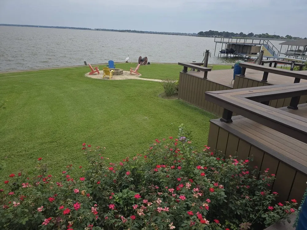 Custom residential landscaping experts serving Kemp, TX - JBC MOWING LLC