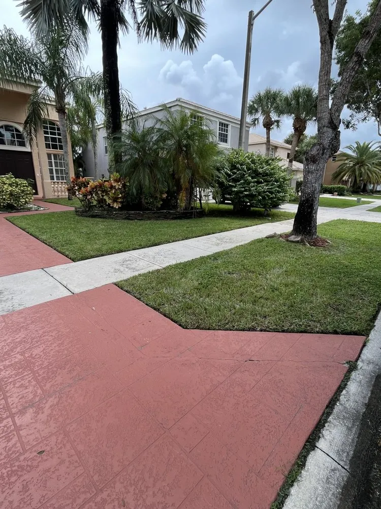 Expert yard maintenance with custom design across Loxahatchee, FL - JBF Lawn Maintenance and Landscaping LLC