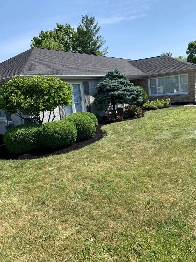 Expert lawn care service experts serving Dayton, OH - JBH Landscaping