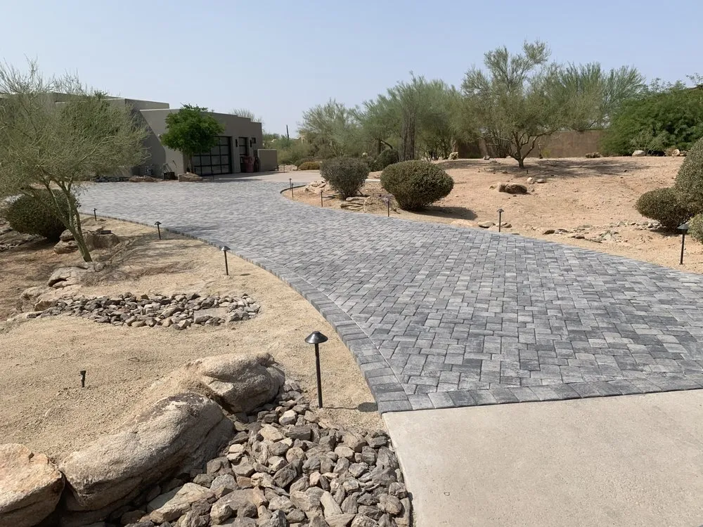 Affordable garden landscaping in Phoenix, AZ by JBHardscape