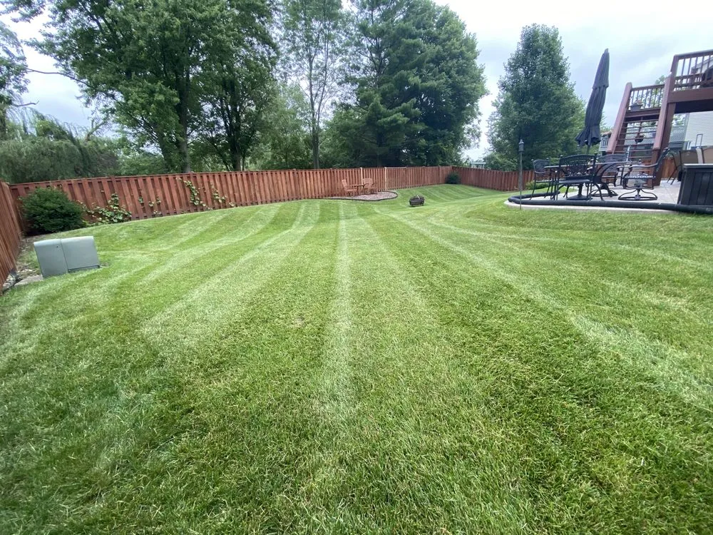 Professional lawn care service experts serving West Chicago, IL - JBO Services