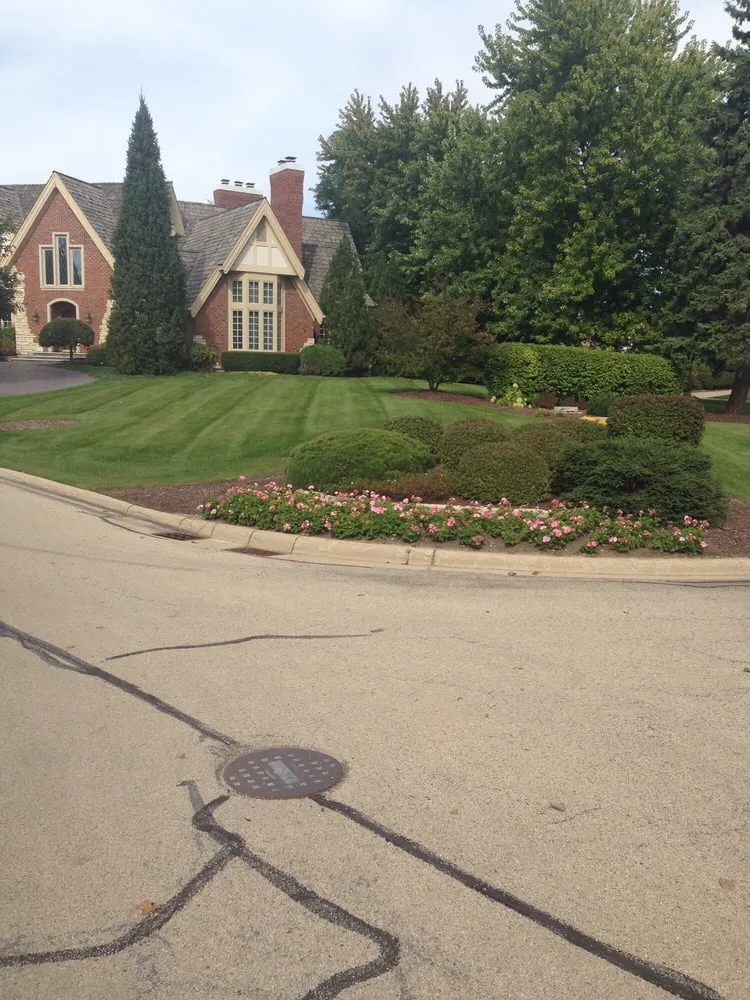 Custom garden landscaping in Chicago, IL - JBS & Sons Landscaping Maintenance