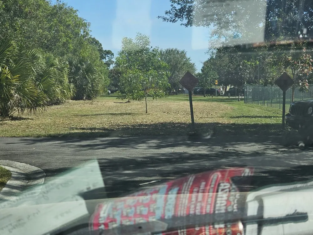 Reliable lawn care service in Hobe Sound, FL - JB's Estatescapes