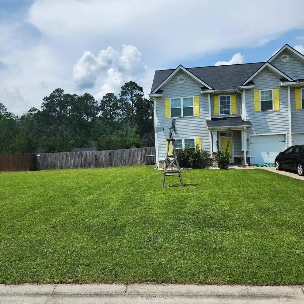 Trusted garden landscaping in Ludowici, GA by Jb's Grass Cutting