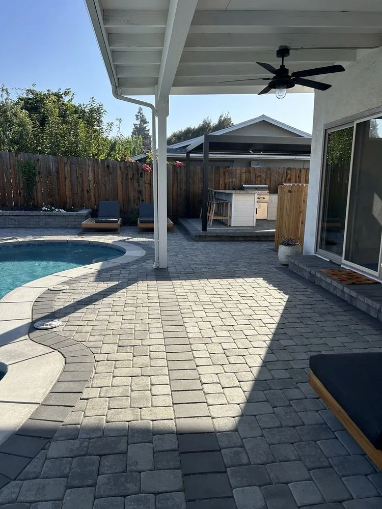 Top-rated lawn mowing service in Tracy, CA by JB's Landscape