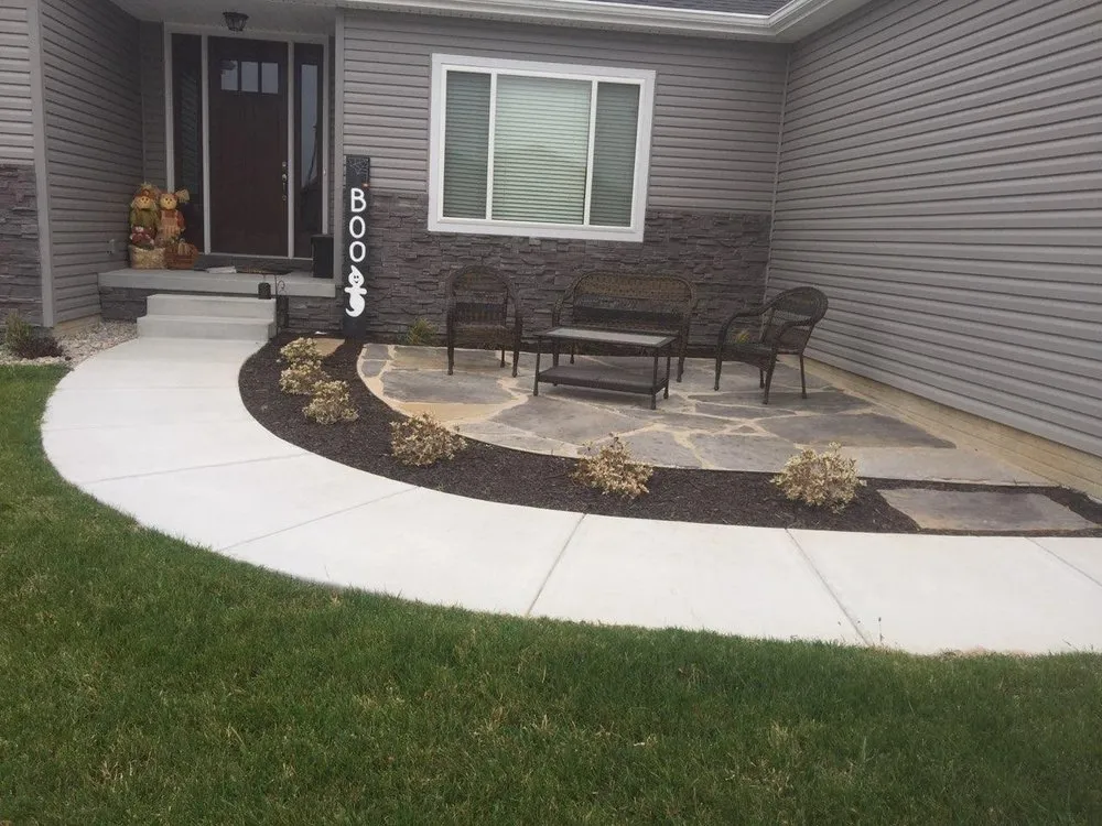 Expert lawn mowing service in Roca, NE by JB's Landscaping & Lawn Care