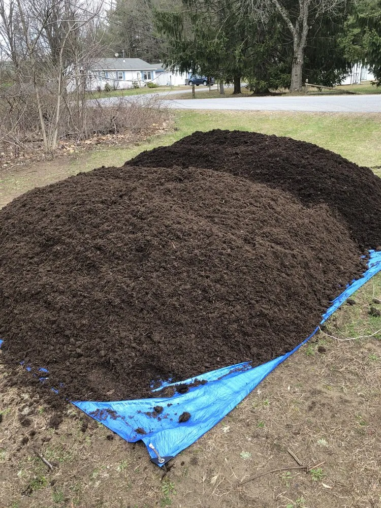 Custom outdoor landscaping experts serving Mack, OH - JB's Landscaping Care