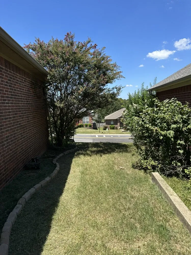 Expert yard maintenance experts serving Little Rock, AR - Jb’s Mowing and Hauling Service