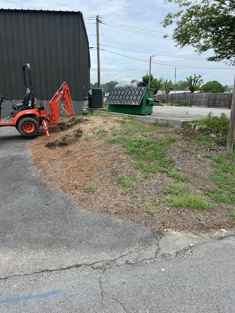Professional lawn care service experts serving Dalton, GA - JB’s Small Tractor Works and Stump Grinding