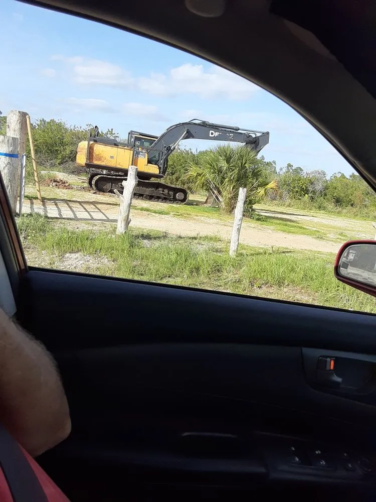 Local yard cleanup service with custom design in Wauchula, FL by JBT land services