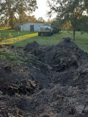 JBT land services Logo