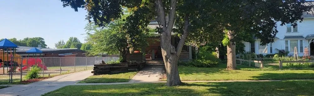 Reliable yard cleanup service for beautiful yards in Ames, IA by J&C