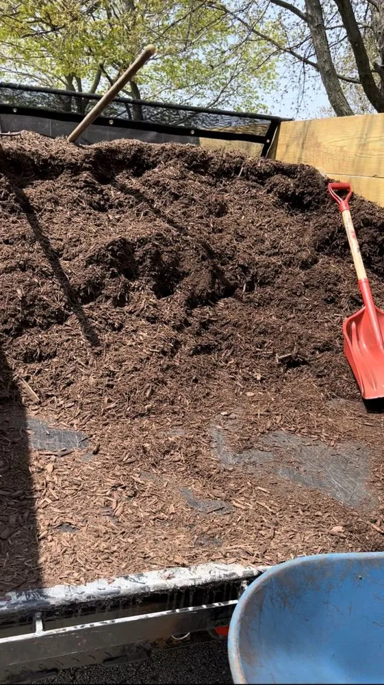 Top-rated garden landscaping experts serving Kingston, IL - J&C Brothers Landscaping