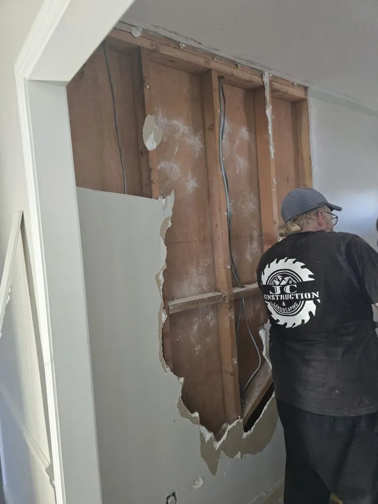 Custom landscaping services for beautiful yards across Jamestown, TN - JC Construction and Landscaping