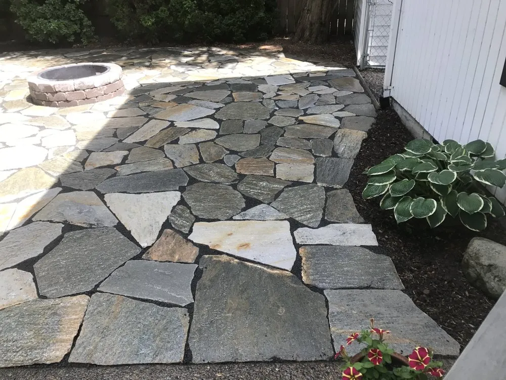 Top-rated lawn mowing service for beautiful yards across Troutdale, OR - Jc hardscapes