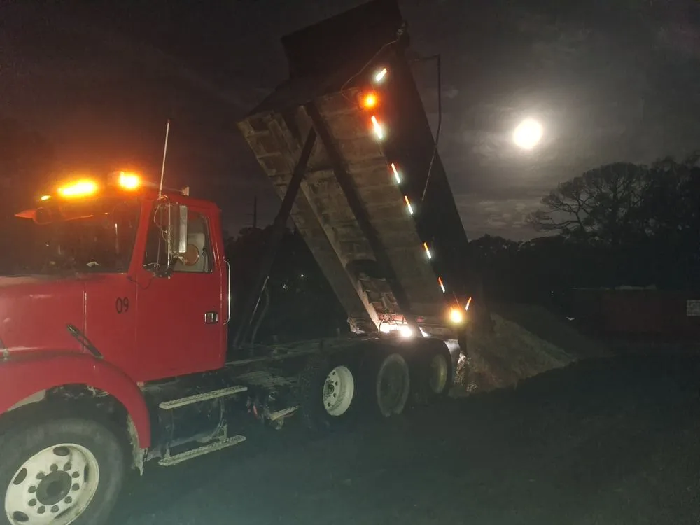 Expert outdoor landscaping experts serving Bradenton, FL - JC Haul Trucking