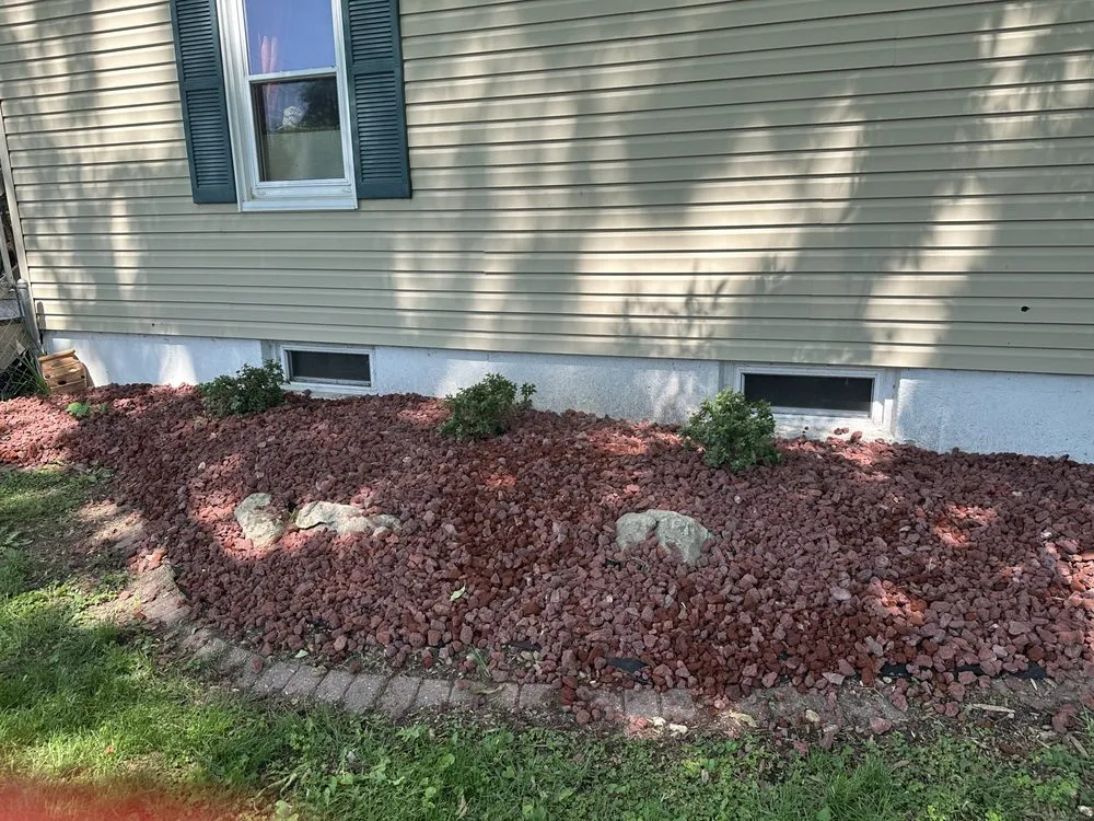 Trusted residential landscaping in Jennings, MO by JC Kutting Landscaping