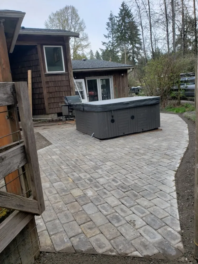 Expert yard maintenance for year-round maintenance across Allyn-Grapeview, WA - J&C Landscape