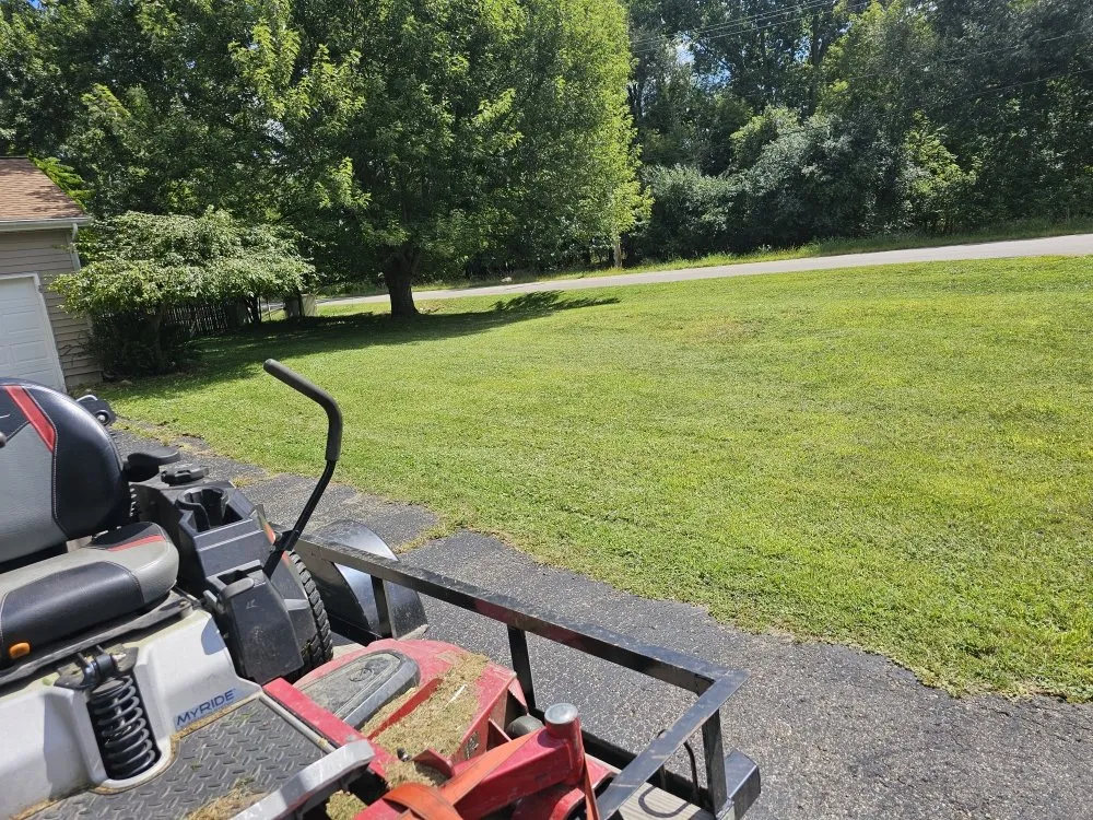 Professional yard maintenance for beautiful yards across Jackson, MI - JC Landscape