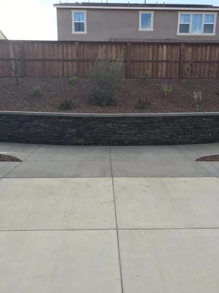 Reliable yard maintenance for residential properties across Lake Elsinore, CA - JC Landscape