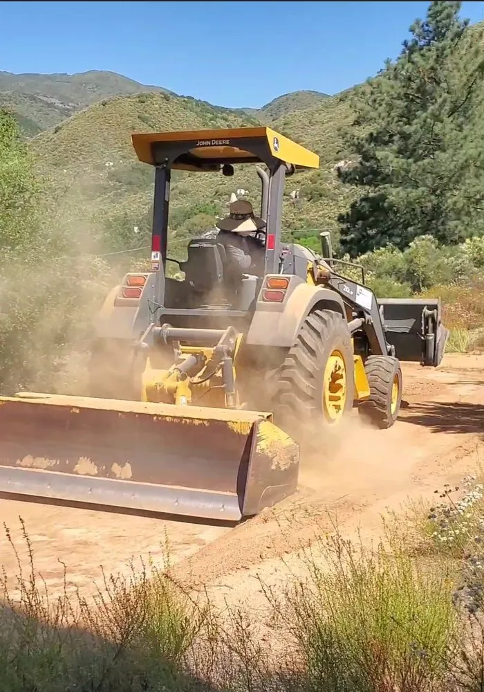 Local yard cleanup service near you across Lake Elsinore, CA - JC Landscape