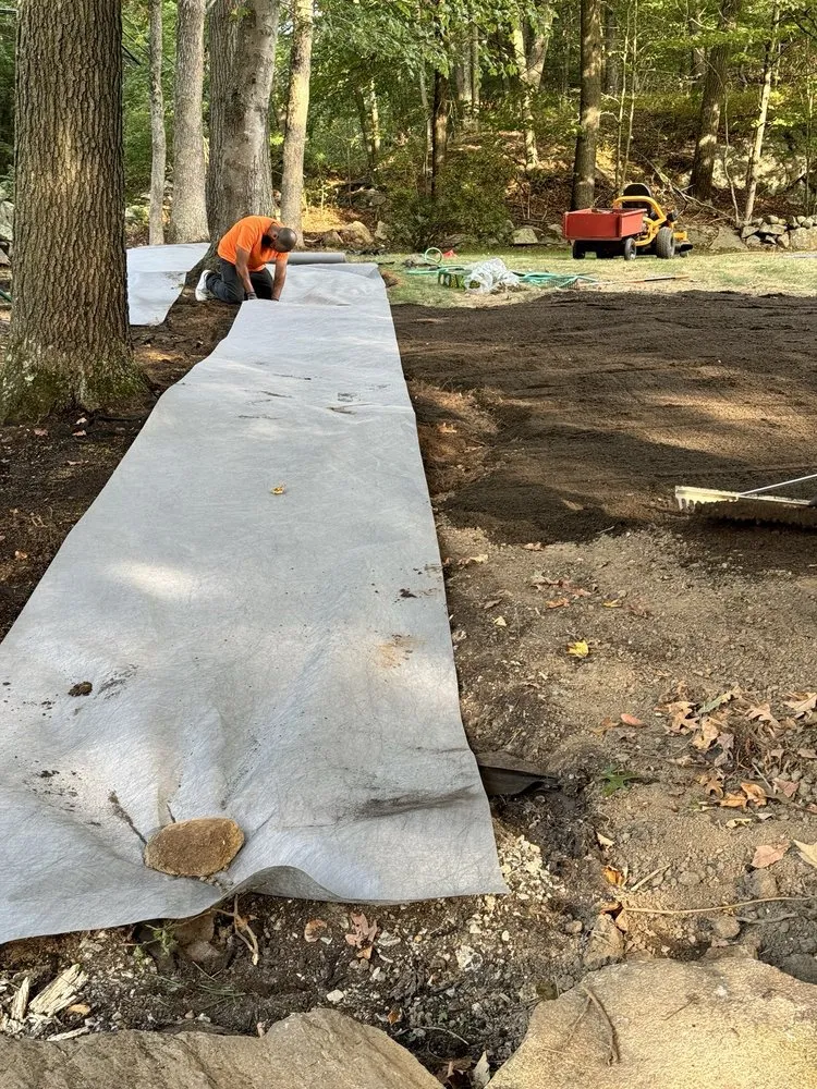 Local lawn mowing service in New London, CT by Jc Landscaping And Maintenance