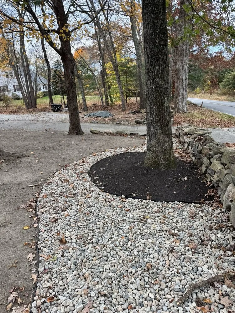 Custom landscaping services experts serving New London, CT - Jc Landscaping And Maintenance