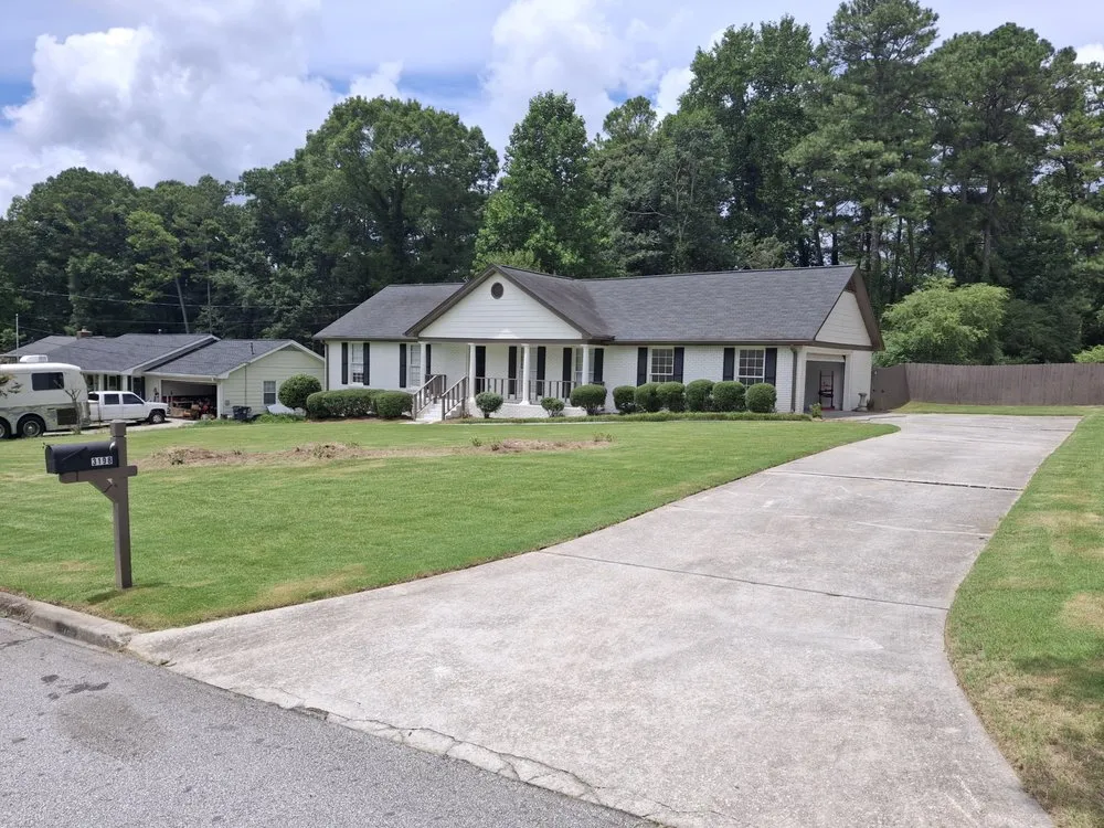 Professional yard maintenance for residential properties in Lilburn, GA by JC LANDSCAPING