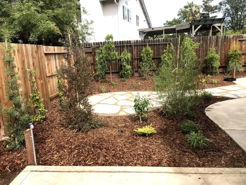 Reliable garden landscaping for beautiful yards in Lodi, CA by J&C Landscaping