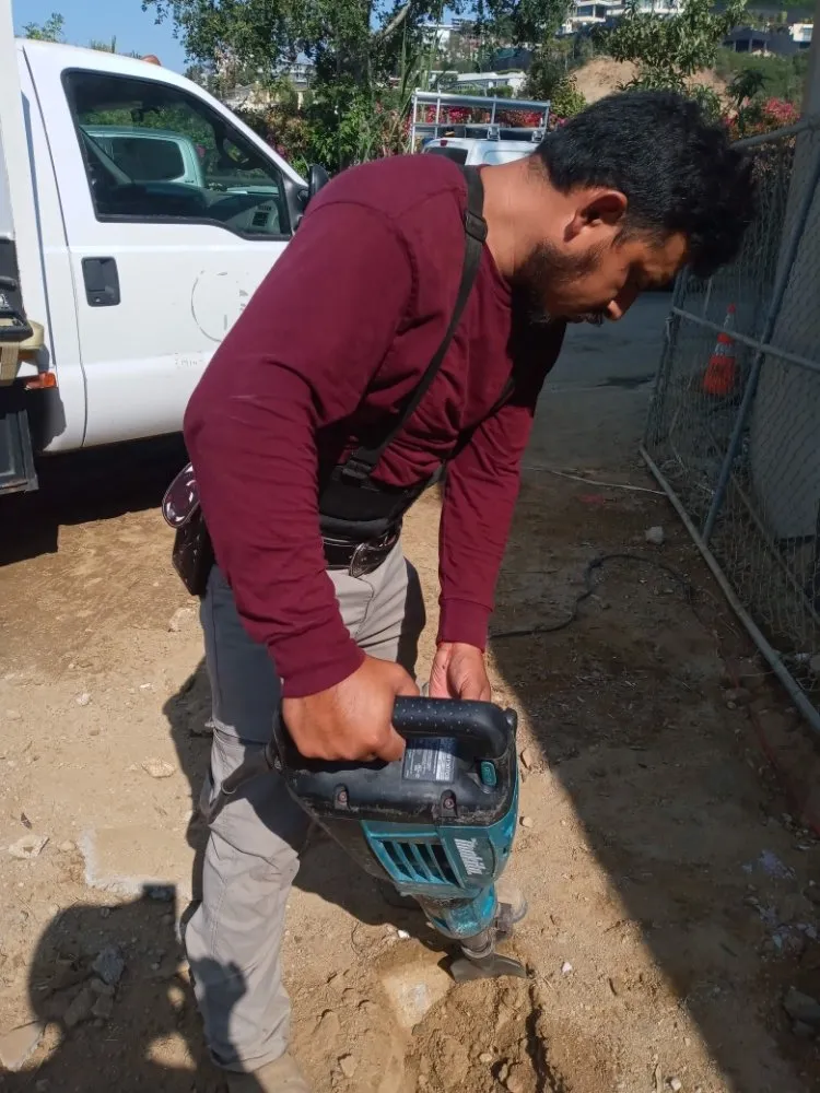 Expert lawn care service experts serving Los Angeles, CA - JC Landscaping