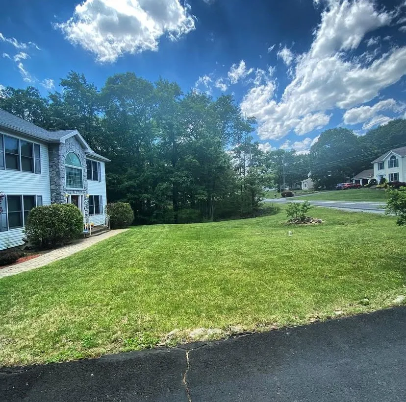 Expert lawn care service experts serving Tobyhanna, PA - JC Lawn Care Service