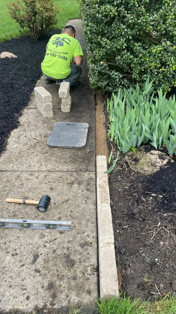 Affordable lawn care service in Columbus, OH by JC Lawn service