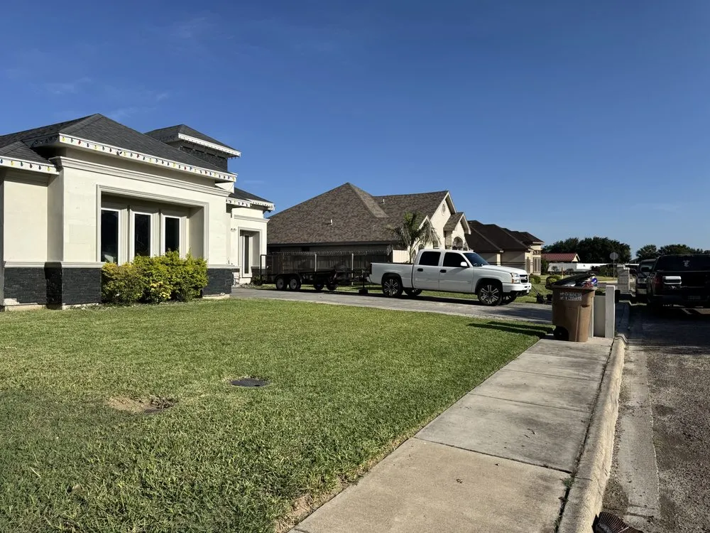 Affordable lawn mowing service experts serving Edinburg, TX - JC Lawn Service