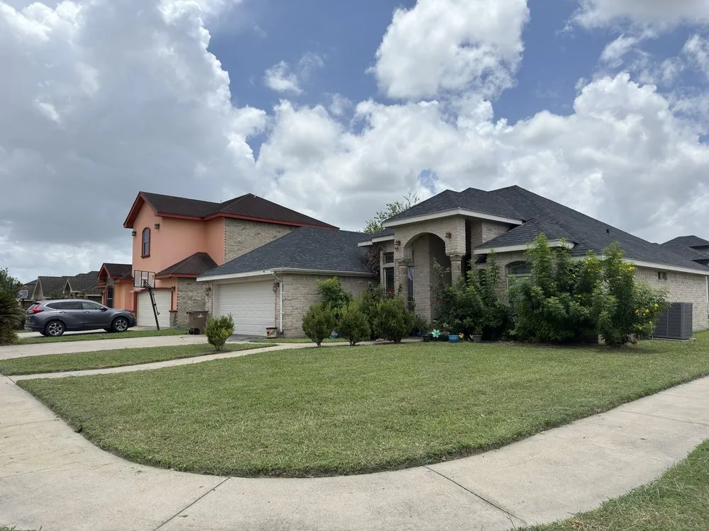 Professional yard cleanup service in Edinburg, TX by JC Lawn Service