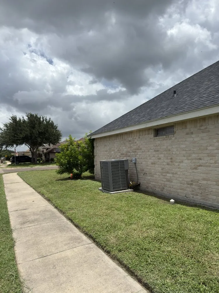 Expert residential landscaping experts serving Edinburg, TX - JC Lawn Service