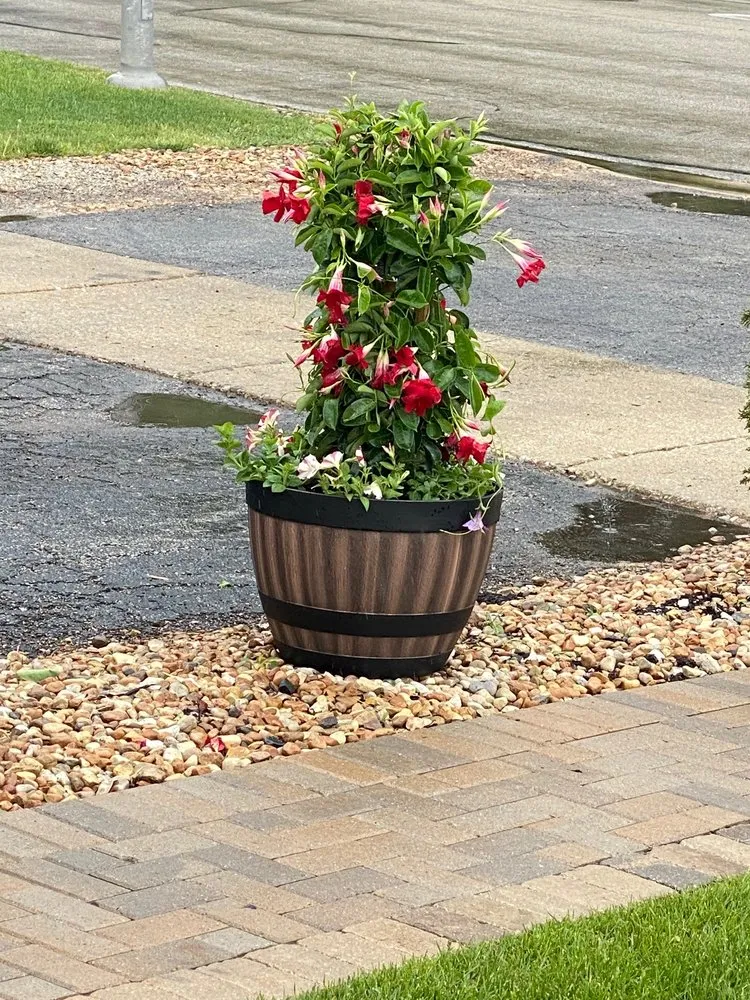 Affordable garden landscaping in Bolingbrook, IL - JC Lawncare, Landscaping & Snow Removal